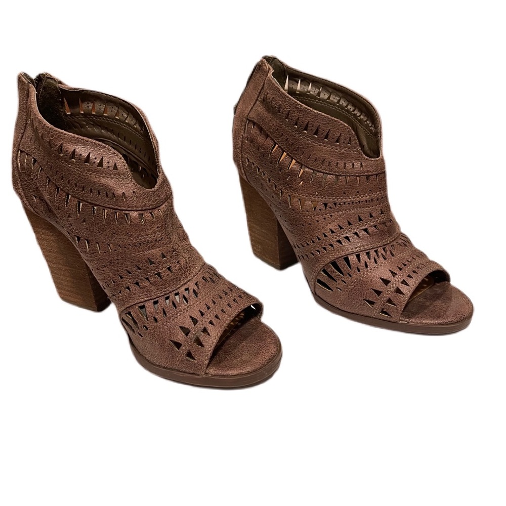 Not Raded open-toe bootie. Sz 6